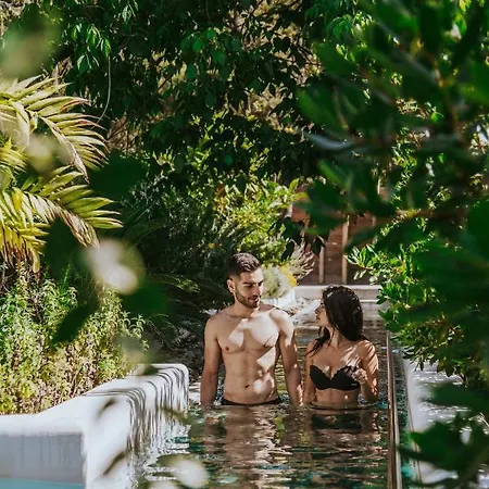 Corte Bianca - Adults Only & - Bovis كارديدو