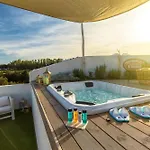 Corte Bianca - Adults Only & - Bovis 카데두