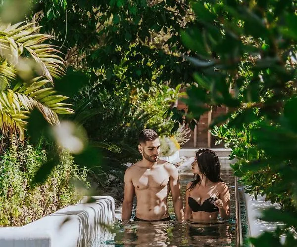 Corte Bianca - Adults Only & - Bovis 卡尔德都